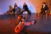 "don´t touch": Regula Wieser (Vordergrund), Ina Irmler, Raimund Schall, Olaf Creutzburg